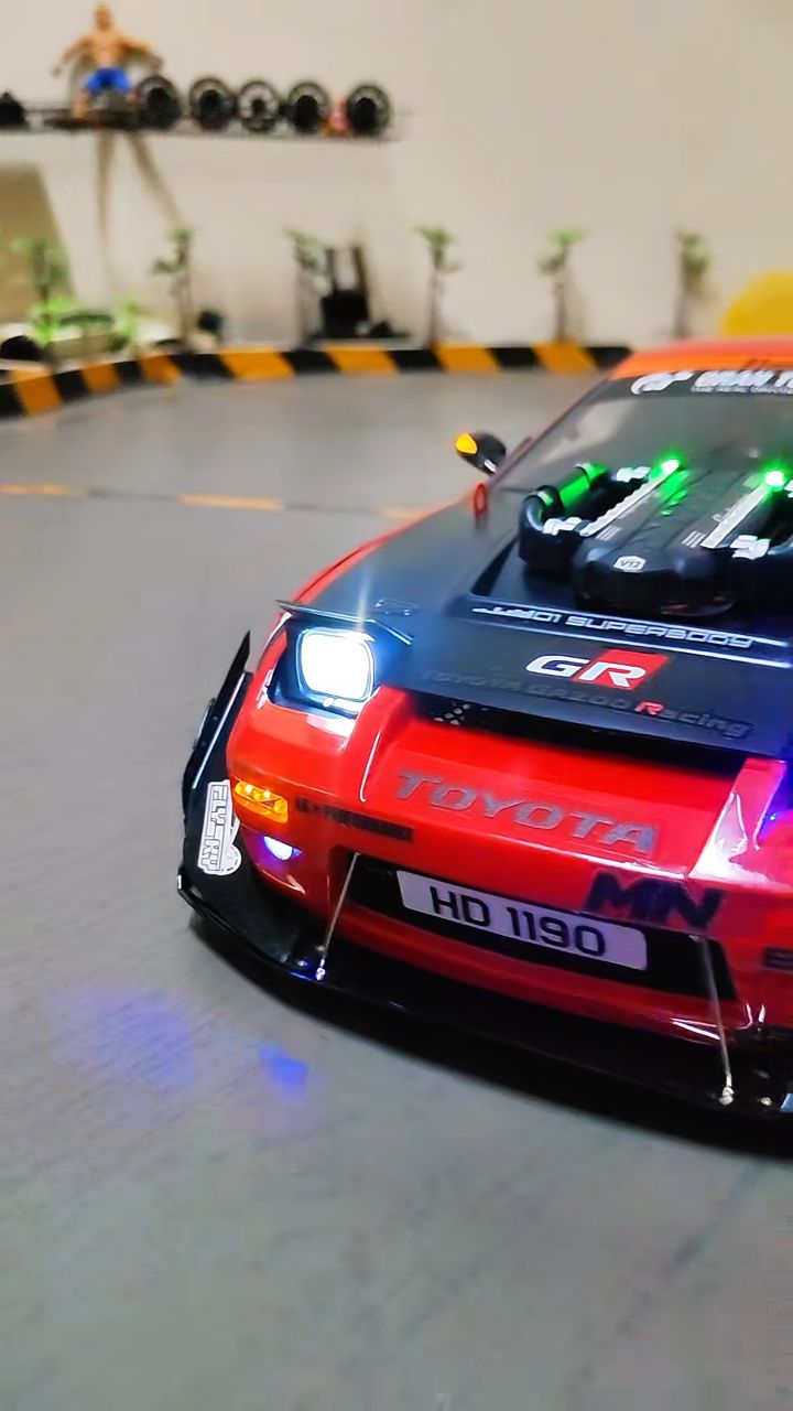 RC漂移车180SX暴改天使恶魔眼！跳灯+