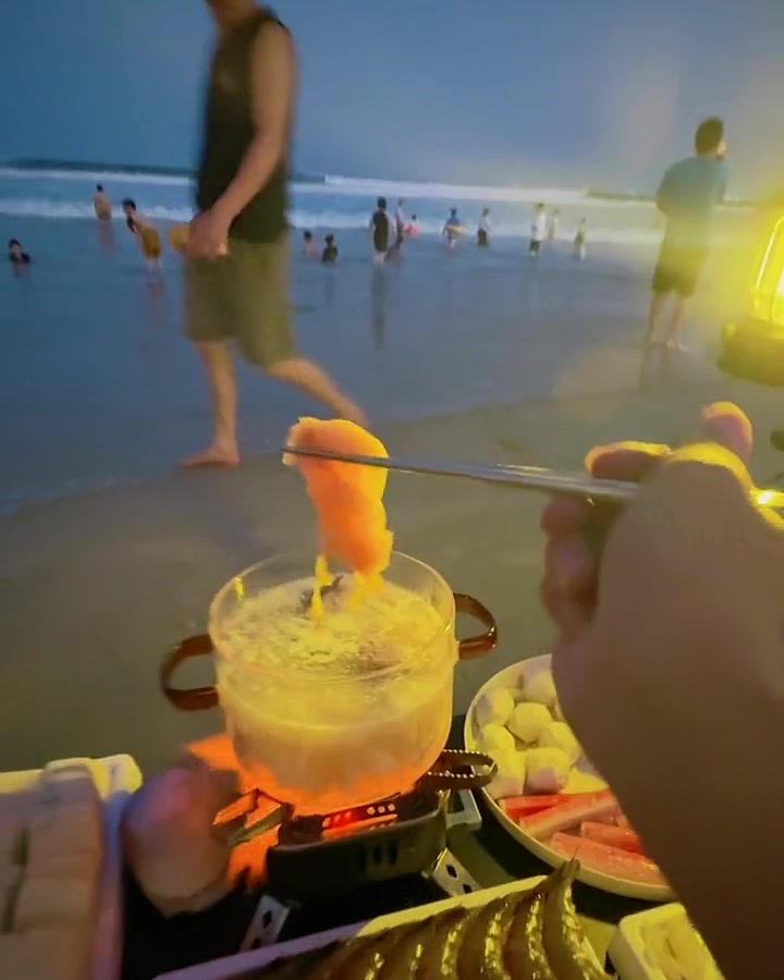 把火锅搬到海边，氛围感直接拉满 · 图片 5