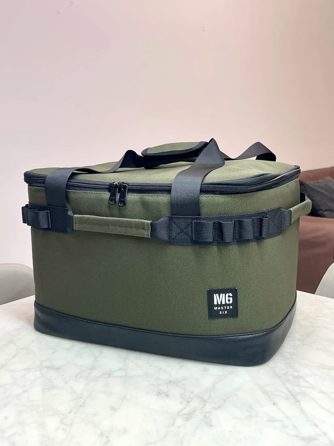 🏕️露营玩久了才发现，真正舒服的不是装备越带越多，而是——**能少带就少带。** · 图片 5