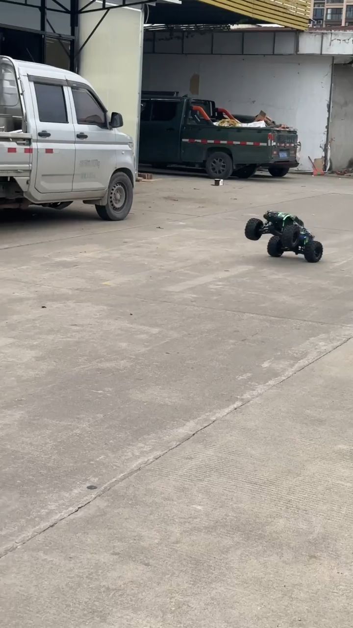 🔥这台大脚车，真正把“暴力”两个字写在脸上。