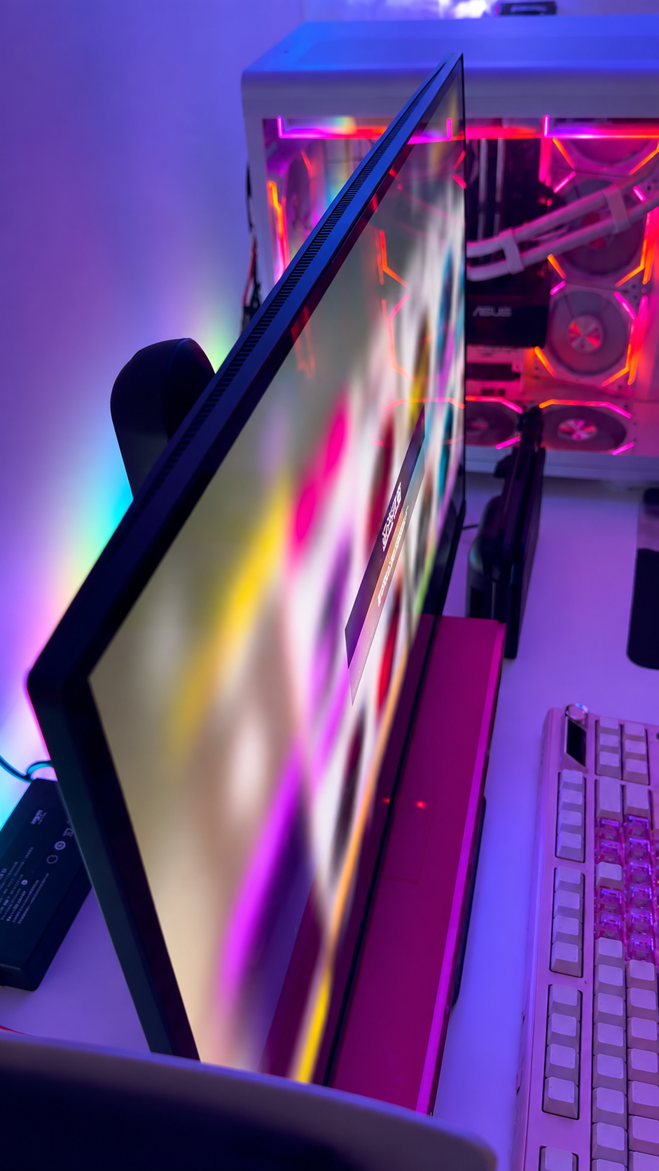 蓝紫色电竞角落，氛围感藏在细节里🎮 · 图片 6