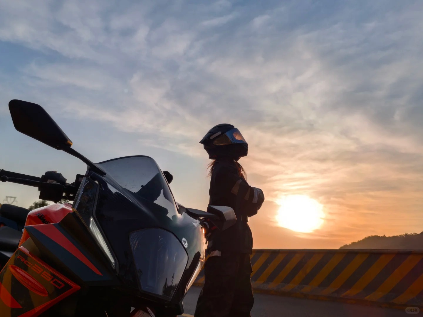 当日出连接山路，我的赛博骑行模式已启动🌅🏍️ · 图片 2
