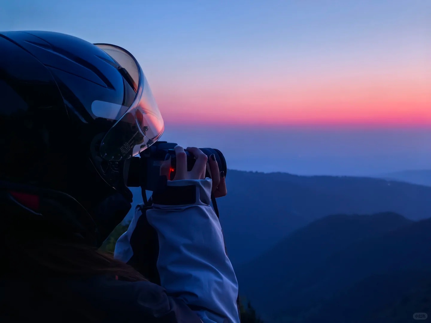 当日出连接山路，我的赛博骑行模式已启动🌅🏍️ · 图片 4