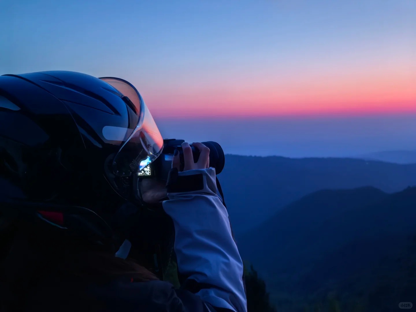 当日出连接山路，我的赛博骑行模式已启动🌅🏍️ · 图片 3