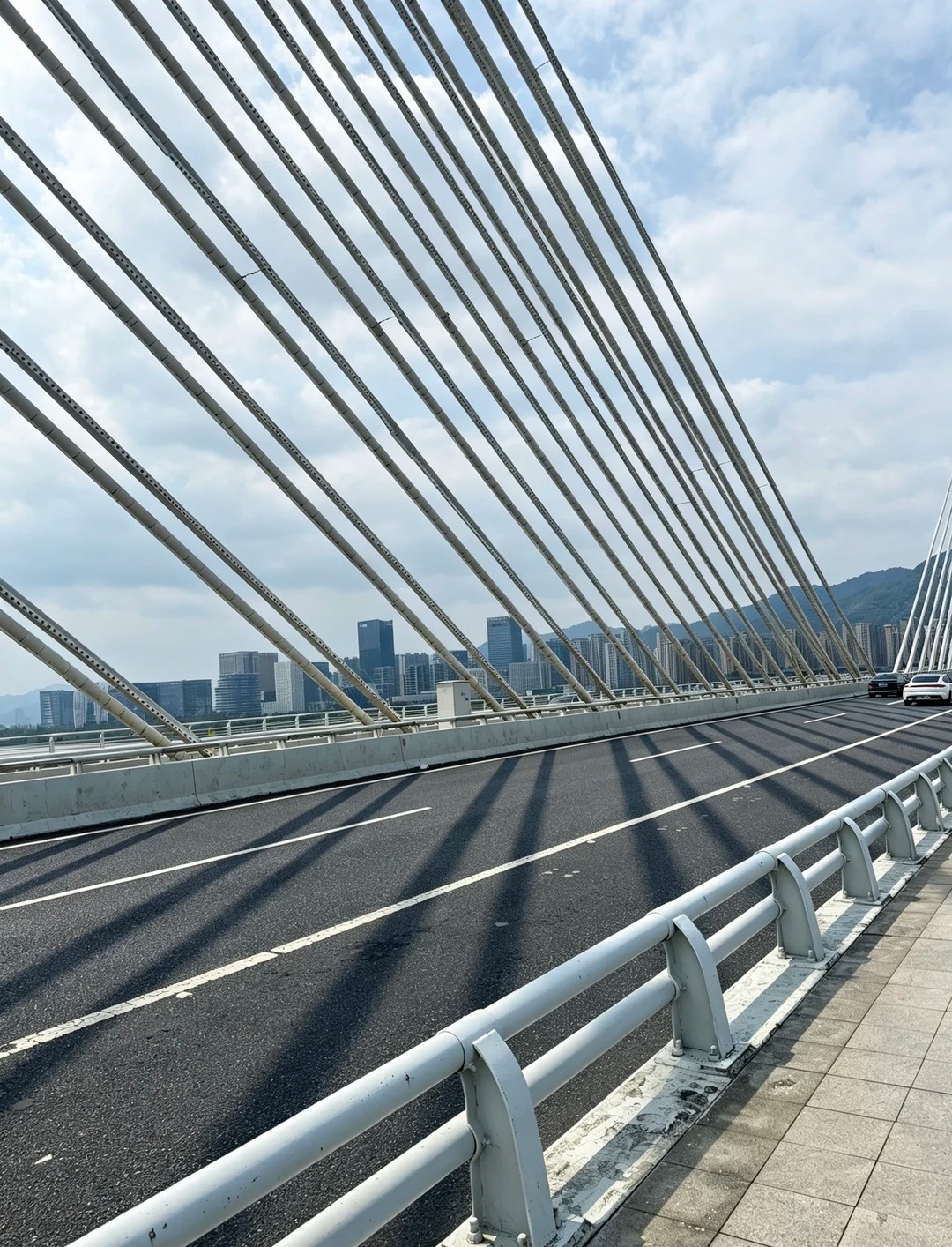 杭州秋季骑行天花板！20公里全程风景，几乎没有爬坡！🚴 · 图片 3