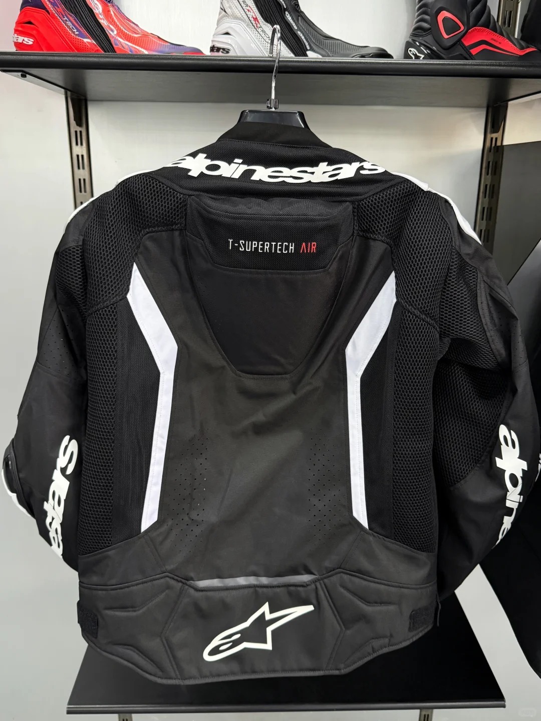 【新手必看！骑行小白的第一件骑行服就该这样挑】 · 图片 2