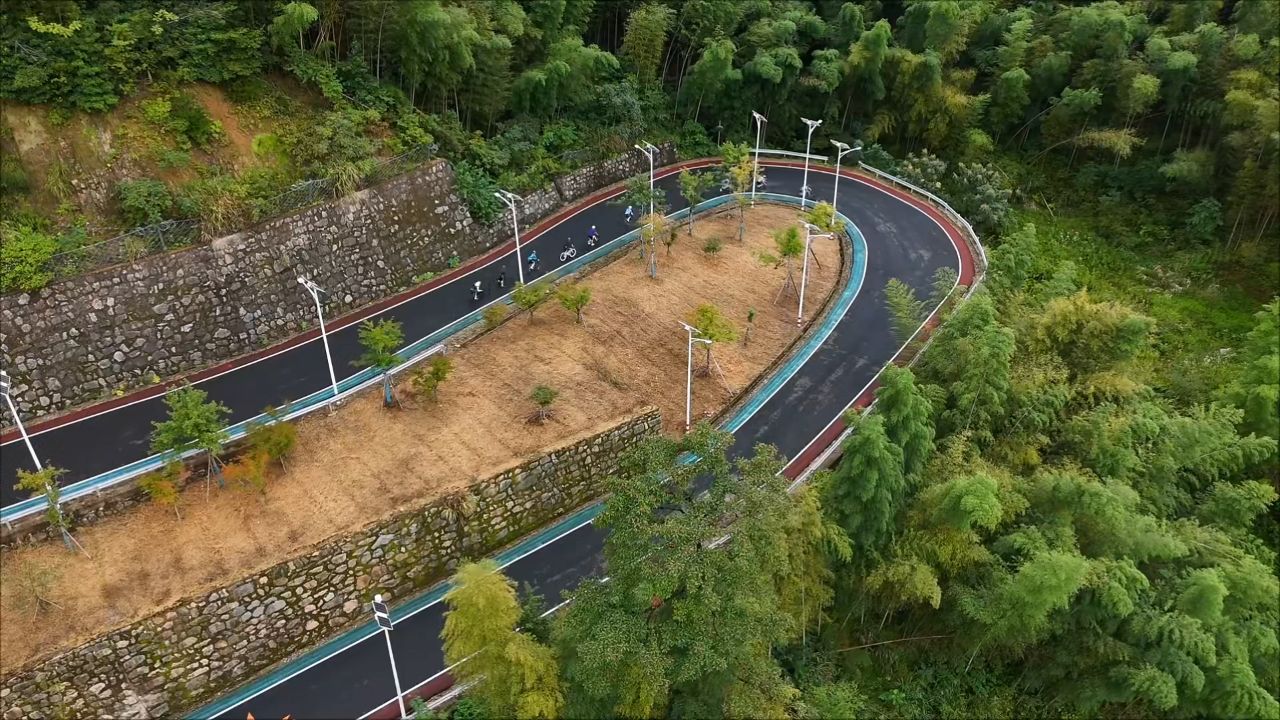 #答应我,秋天一定要去一趟四明山!🍁🚴